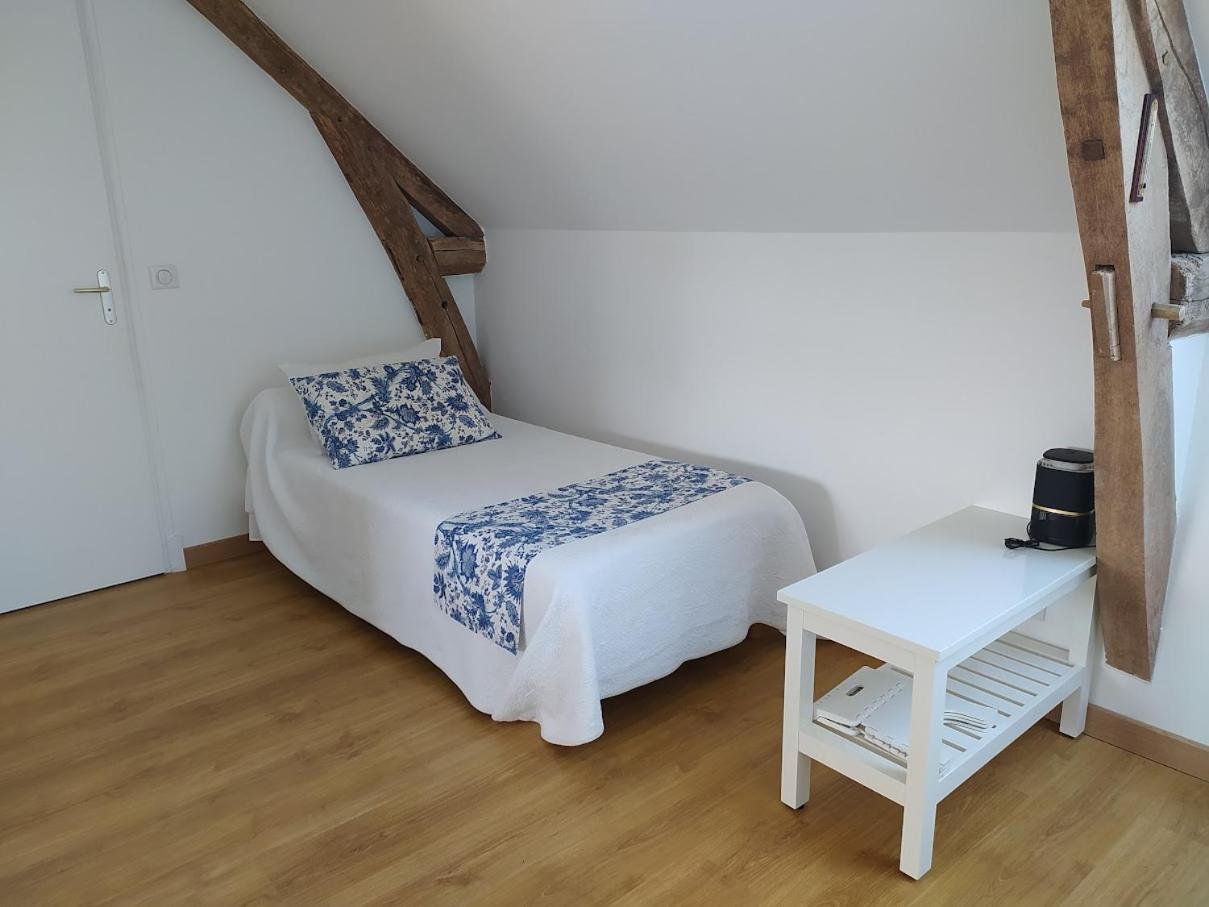 Hotel Les Ormeaux Oisly Esterno foto