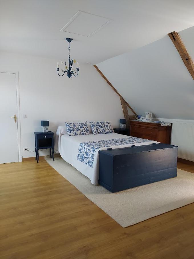 Hotel Les Ormeaux Oisly Esterno foto